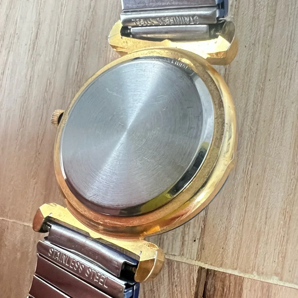 Vintage Ronica ladies navy blue and gold tone bracelet FASHION watch NEW BATTERY